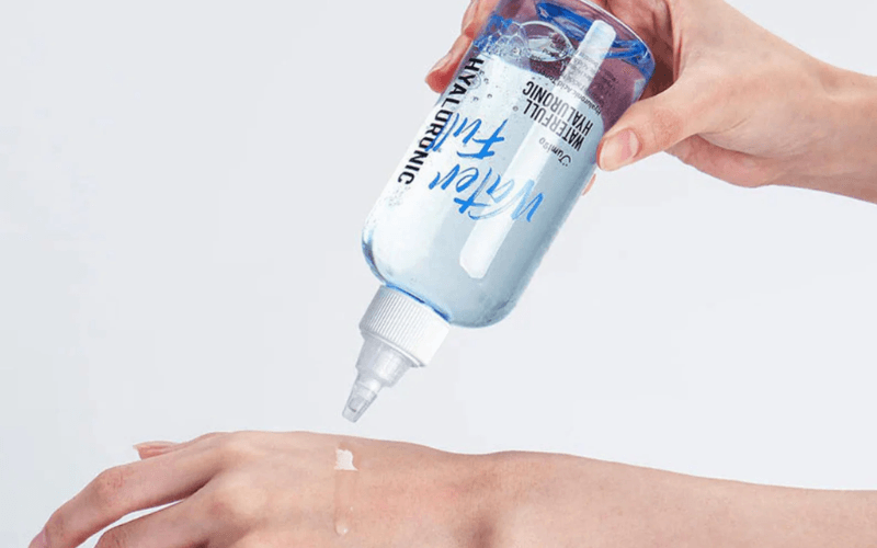 Toner Jumiso Waterfull Hyaluronic Acid Toner lựa chọn tuyệt vời cho làn da thiếu ẩm tuổi dậy thì