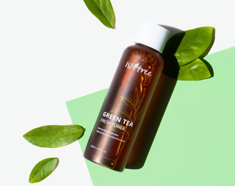  Isntree Green Tea Fresh Toner tập trung vào việc kiểm soát bã nhờn, cung cấp khả năng chống oxy hóa để bảo vệ da