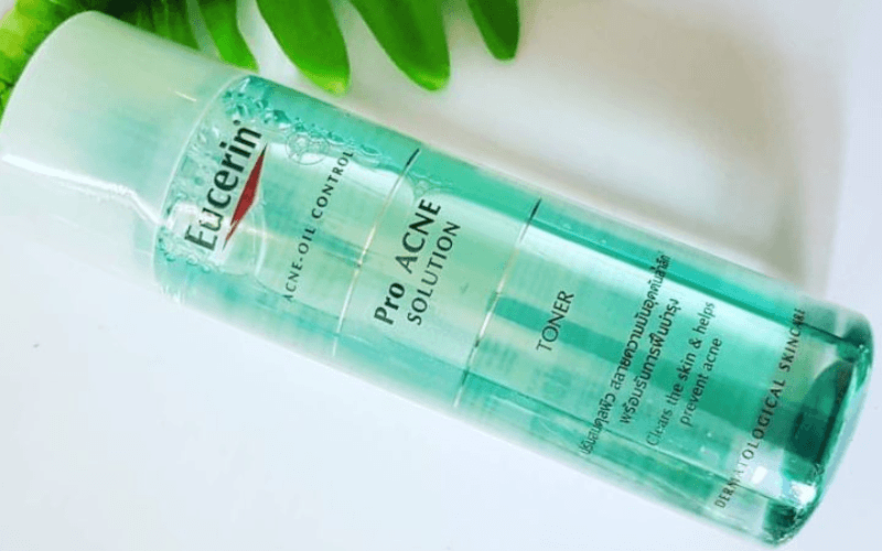Eucerin ProAcne Solution Toner là dòng toner được thiết kế dành riêng cho làn da dầu mụn hỗ trợ làm trắng da